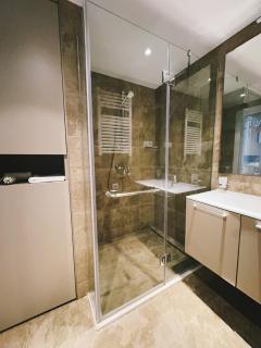 Alliance Burgundy 8th floor - 3