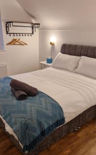 Tullywolly Cottage - - 4