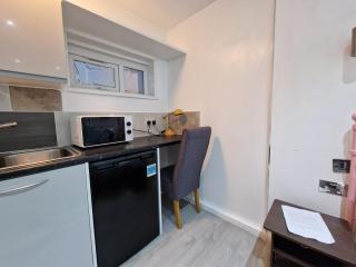 Sunset View Retreat in Wednesbury fr WiFi car park - Wednesbury - 4