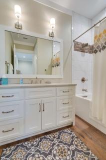 Sea Glass Cottage - 1
