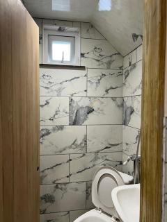 Nikolay Lodge - Yate - 4