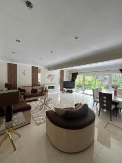 5 Bedroom Detached Family Home - Earby - 2