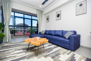 The Williane A Spacious Two Bedroom Apartment - 8
