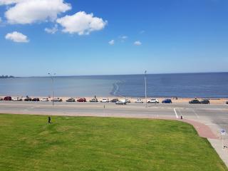 Frente al mar - Montevideo - 0