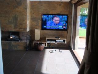 Casa Farah Villa Marbella Golden Mile Coral Beach behind ALDI - 1