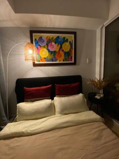 Cozy Escape Staycation near SM Bicutan - Manila - 4