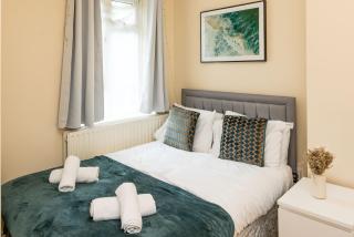 Central 4 Bed Flat - Sleep 8 - Londra - 4