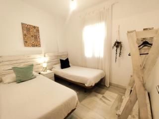 APARTAMENTO SAN LUIS. Plaza de Parking Gratis!!! - Sevilla - 6