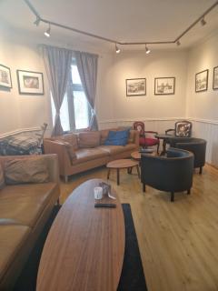 Sentrumsnær stor leilighet - 8