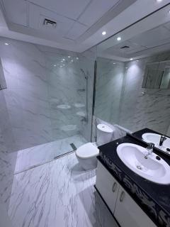 April OFFER Huge 1BKH 4people & high floor - 1