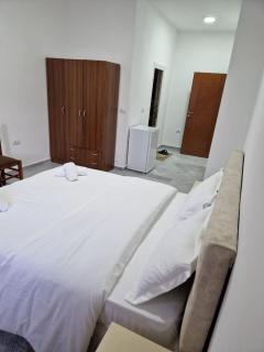 Bar-Restaurant-Hotel-Familja - Klos - 7