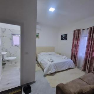 Bar-Restaurant-Hotel-Familja - Klos - 5