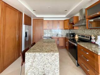 Oceanfront Condo with Astonishing Viewn #303 - Playa Encanto - 2