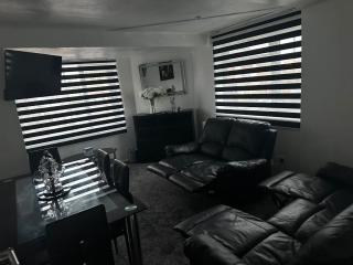Sunset Escape House - Southtown - 0