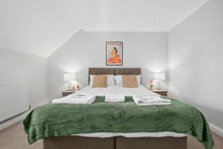 Hampton - 5 beds, 2 bathroom, Garden, Free Parking - Peterborough - 9