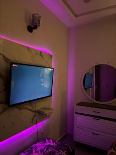 Luxurious 1 BHK apartment in heart of Islamabad E-11 - Islamabad - 6