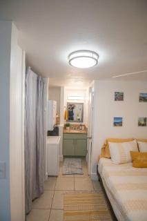 Ground Level Beachfront Studio - Hauula - 6