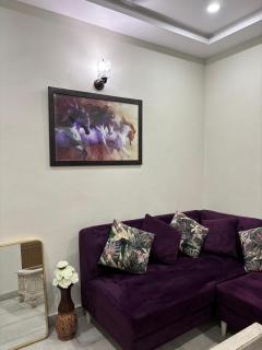 Luxurious 1 BHK apartment in heart of Islamabad E-11 - Islamabad - 2