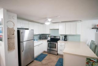 Beach & Country Beachfront Studio - 7