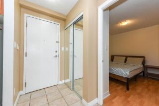 Amazing 2BR & 2BTH - Near Square One Mall - Mississauga - 1