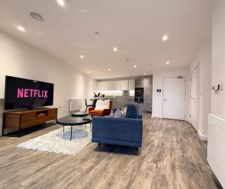 Skyline View Apartments - City Lights & Skyline Heights - Barking - 1