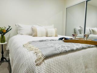 Cozy Home Away From Home - 5