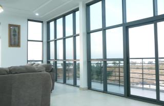 Ocean Breeze Luxury Apartments - 6