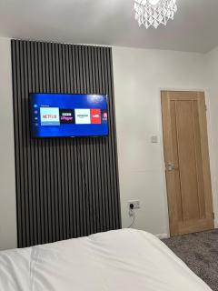 Luxury 3 bed house - 1