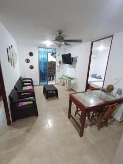 Apartamento con piscina - 1