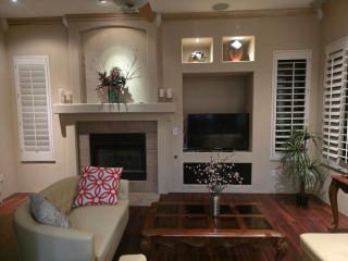 Where Luxury Meets Serenity Your Dream Getaway - Chandler - 0