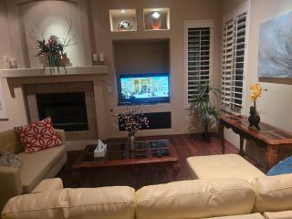 Where Luxury Meets Serenity Your Dream Getaway - Chandler - 7