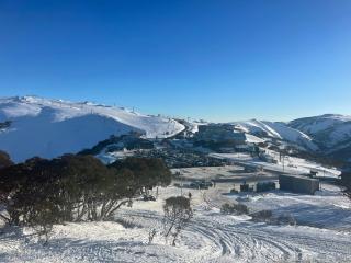 White Crystal 112 - Mount Hotham - 5
