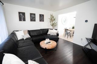 Osmun House - Madison Heights - 9