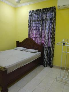 ZR Homestay - 4