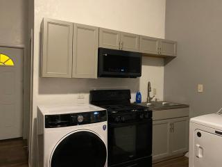 Studio unit B - 0