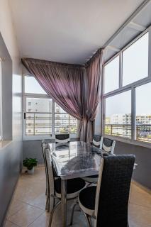 Oceanview Apartment with Stunning City View - 5