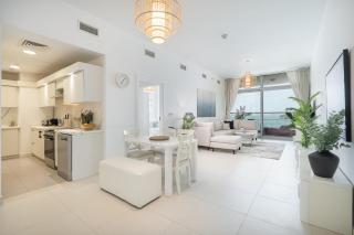 StayShort - Peaceful and Airy 1-bedroom Apartment with the Palm beach view - 1