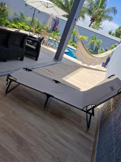 Suíte em casa familiar da Mirian com vista piscina - Niterói - 7