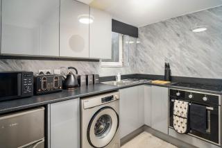Sheena's 1 bed Home in Leeds - Meanwood - 1