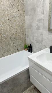 Стильный апартамент в Алматы - Almaty - 8