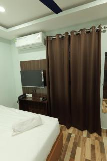 Hotel Luit Grande - Guwahati - 8