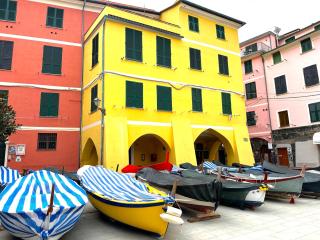 Marina Vernazza Design Rooms - Vernazza - 4
