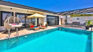 Luxury Villa in Uzumlu Village - 4