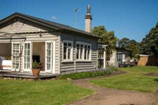 Taimana Beach Front, Surfdale - - 0