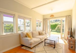 Taimana Beach Front, Surfdale - - 9