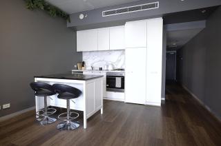 Modern Urban Living Next to Marvel Stadium - Melbourne - 6