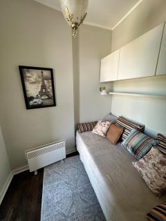 Yulia's beautiful studio - Belgrade - 3