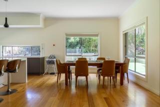 Spacious Home with Ensuites - 4