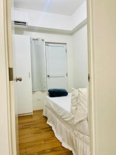 RiverBay 2 BR Apartment Naga City - Naga - 6
