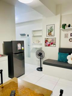 RiverBay 2 BR Apartment Naga City - Naga - 4